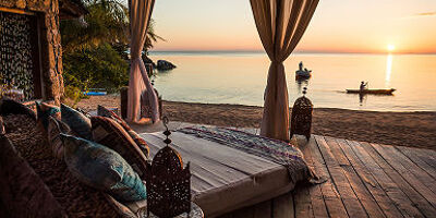Kaya Mawa Lodge - Vue sur le lac depuis la terrasse du restaurant dans la plage