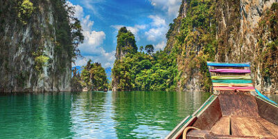 Trois roches Cheow Lan Lake, Parc National de Khao Sok