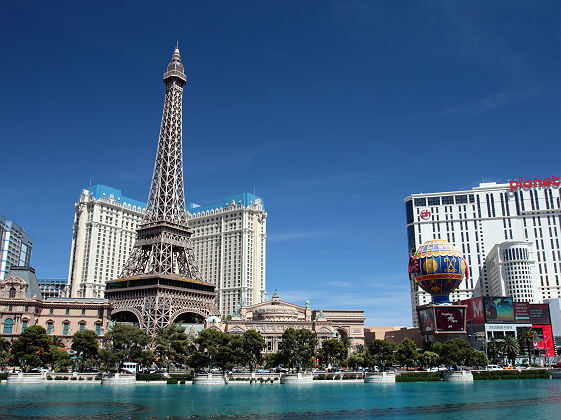 Las Vegas, ses hôtels et la réplique de la tour Eiffel - Etats Unis