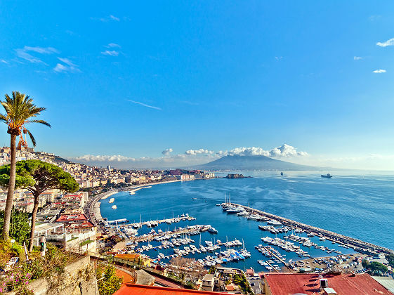 Vue sur la baie de Naples et la Méditerranée depuis Posillipo  - Italie